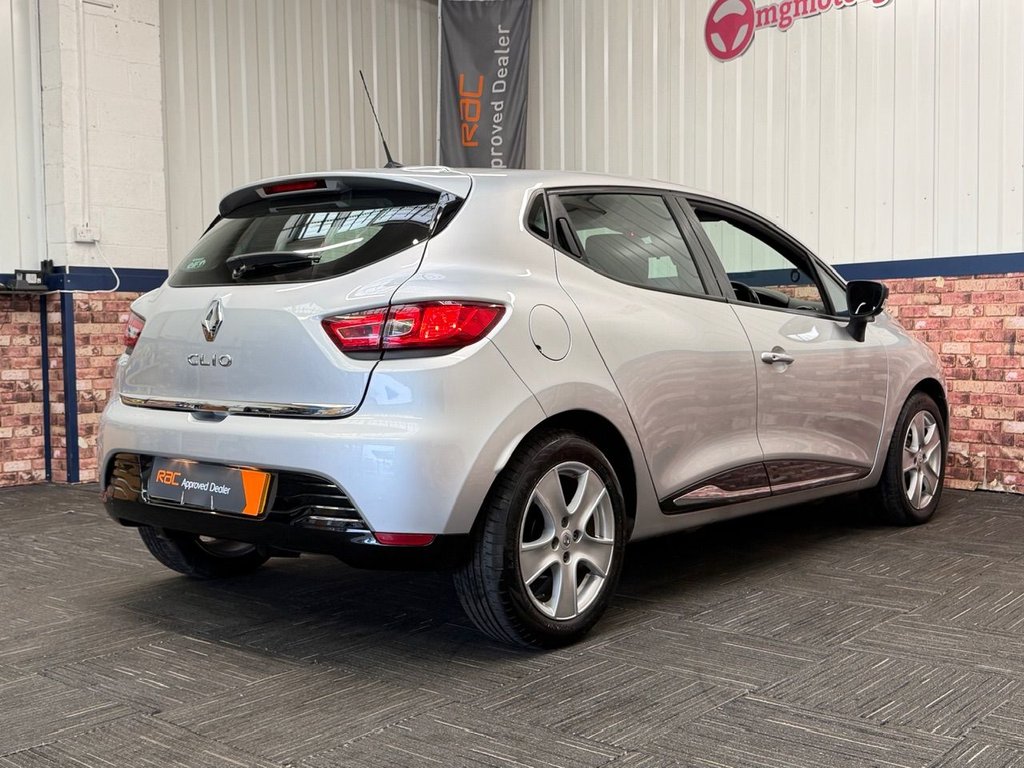 Used Renault Clio 2013 for sale - 76124184: Photo 19