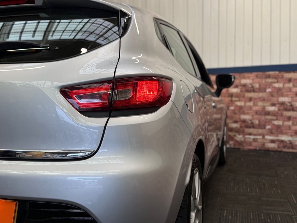 Used Renault Clio 2013 for sale - 76124184: Photo 20