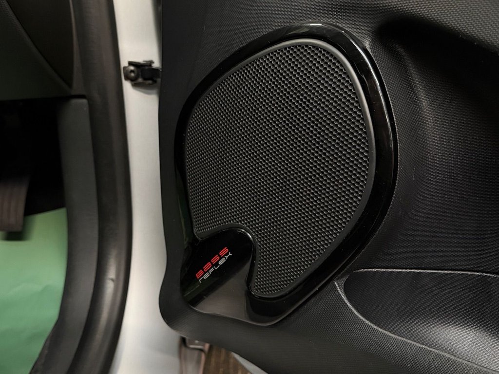 Used Renault Clio 2013 for sale - 76124184: Photo 30