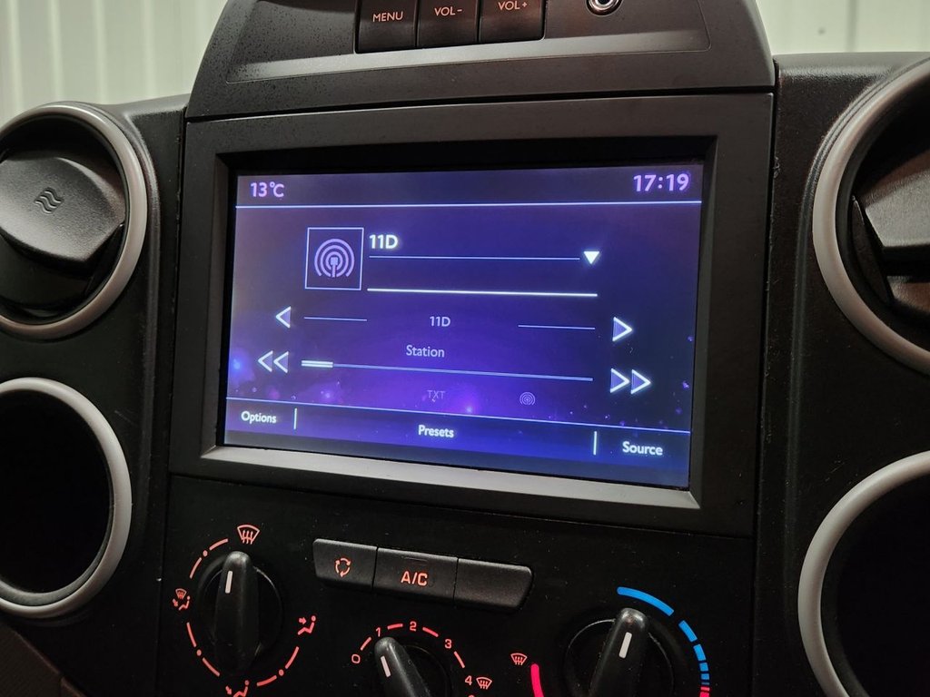 Used Peugeot Partner 2016 for sale - 76547107: Photo 21