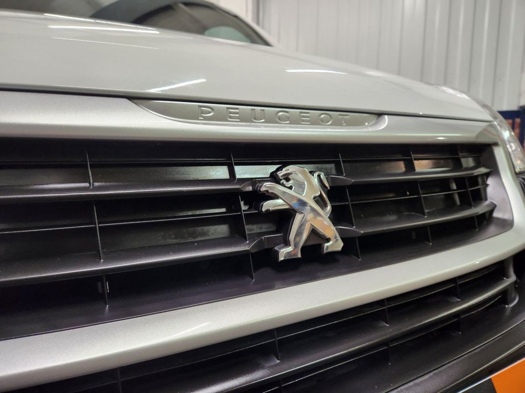 Used Peugeot Partner 2016 for sale - 76547107: Photo 26