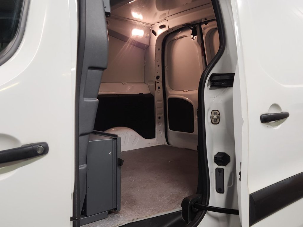 Used Peugeot Partner 2016 for sale - 76547107: Photo 28