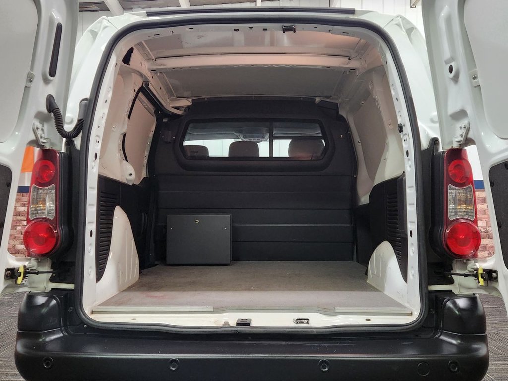 Used Peugeot Partner 2016 for sale - 76547107: Photo 29