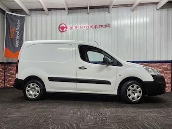 Used Peugeot Partner 2016 for sale - 76547107: Photo