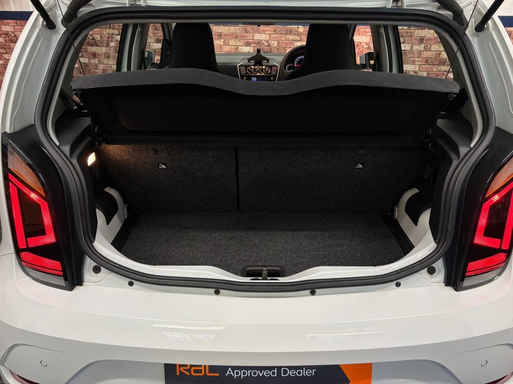 Used Volkswagen up! 2017 for sale - 77153369: Photo 32