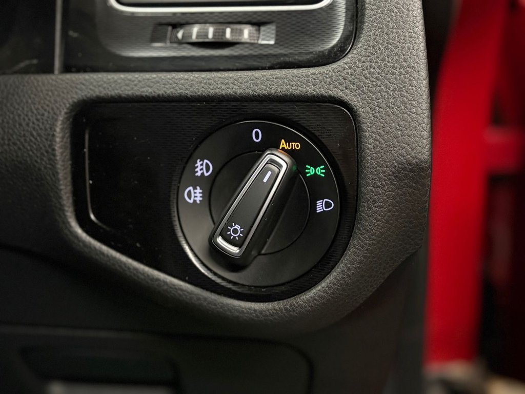 Used Volkswagen Golf 2015 for sale - 77368940: Photo 29