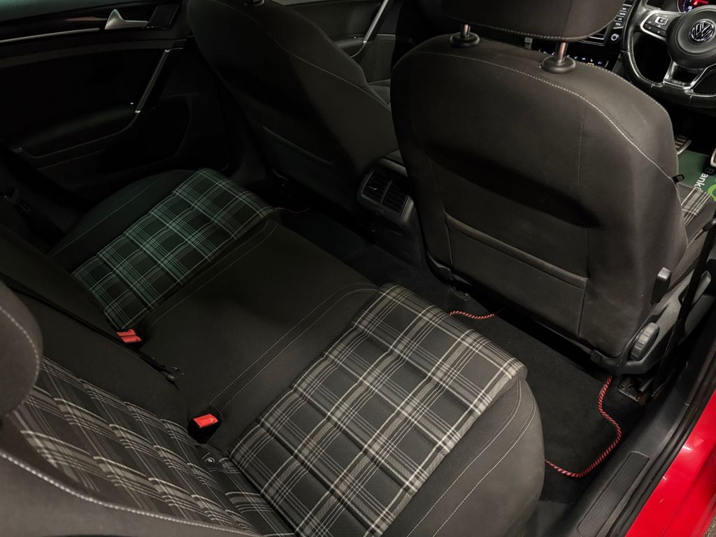 Used Volkswagen Golf 2015 for sale - 77368940: Photo 32