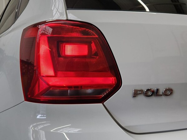 Used Volkswagen Polo 2015 for sale - 75727234: Photo 32