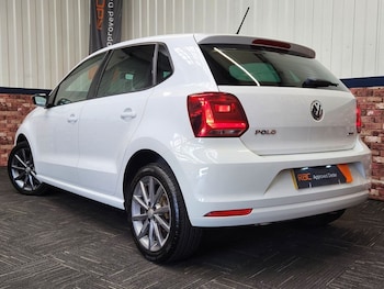 Used Volkswagen Polo 2015 for sale - 75727234: Photo