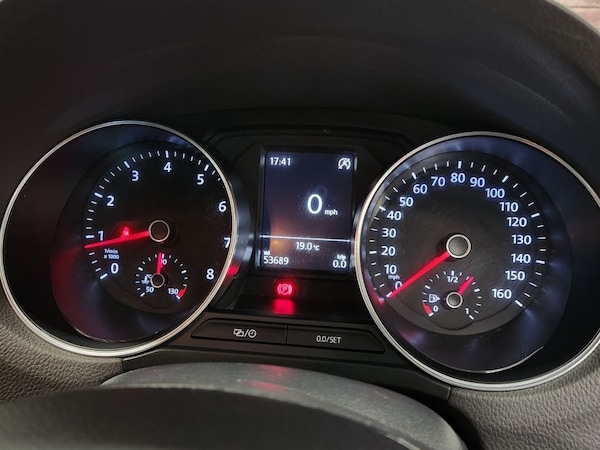 Used Volkswagen Polo 2015 for sale - 75727234: Photo 7