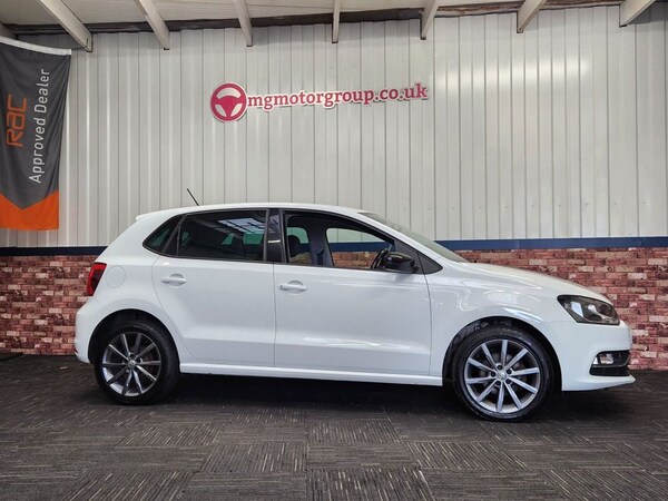 Used Volkswagen Polo 2015 for sale - 75727234: Photo 9