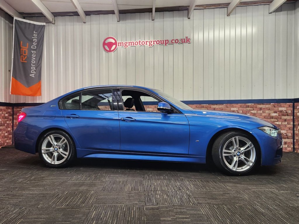 Used BMW 3 Series 2018 for sale - 76569999: Photo 2