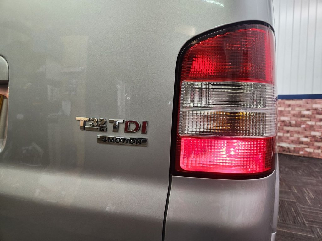 Used Volkswagen Transporter 2014 for sale - 76698064: Photo 28