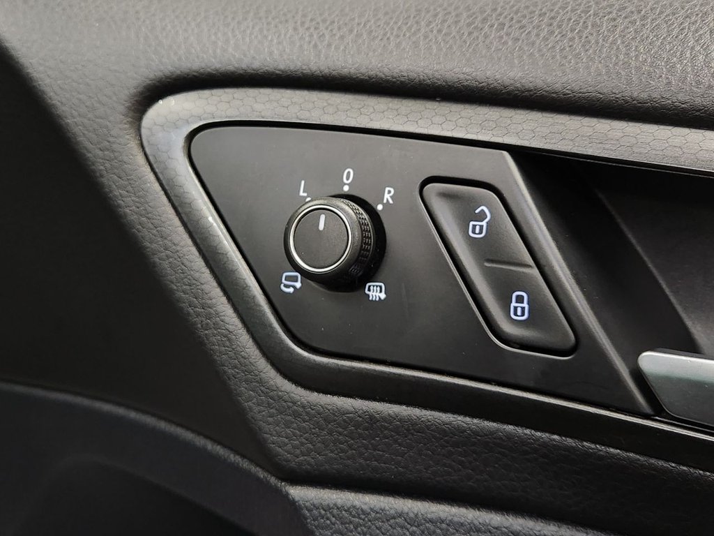 Used Volkswagen Golf 2018 for sale - 76985722: Photo 31