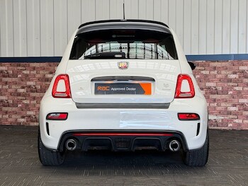 Used Abarth 595 2016 for sale - 78472480: Photo