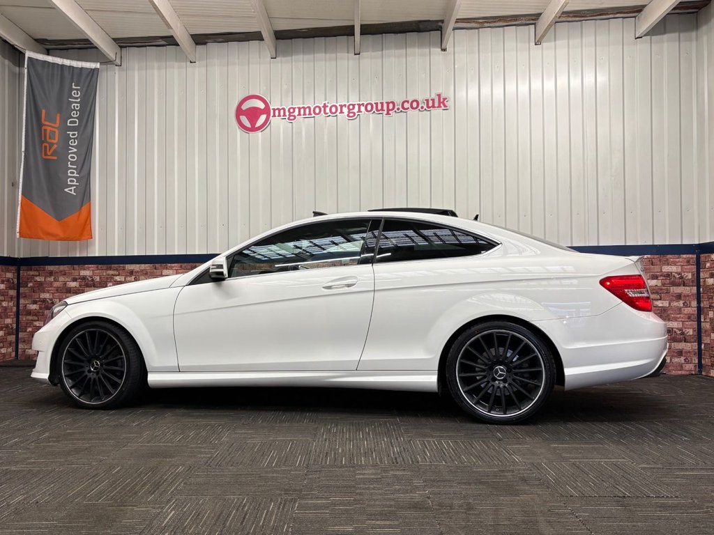 Used Mercedes-Benz C Class 2014 for sale - 77706168: Photo 13