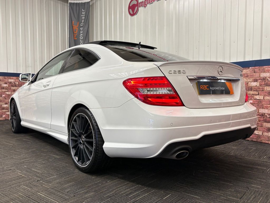 Used Mercedes-Benz C Class 2014 for sale - 77706168: Photo 14