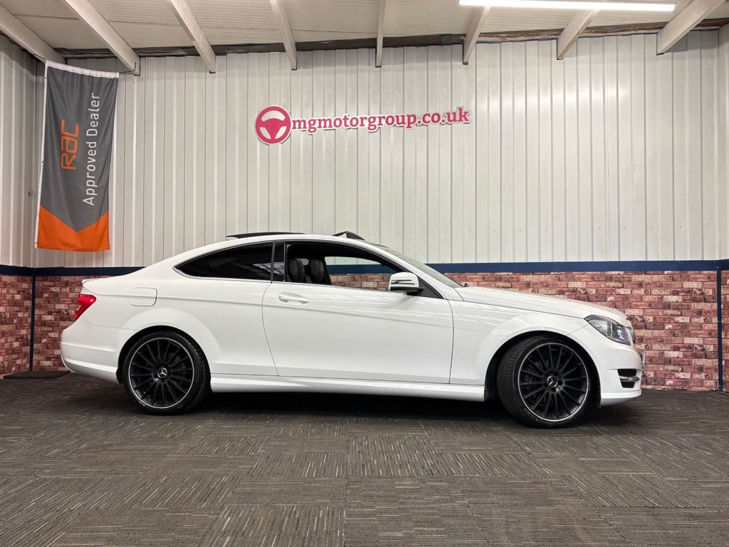 Used Mercedes-Benz C Class 2014 for sale - 77706168: Photo 2