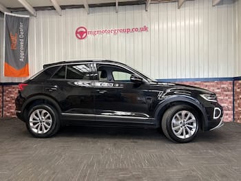 Used Volkswagen T-Roc 2023 for sale - 79817921: Photo