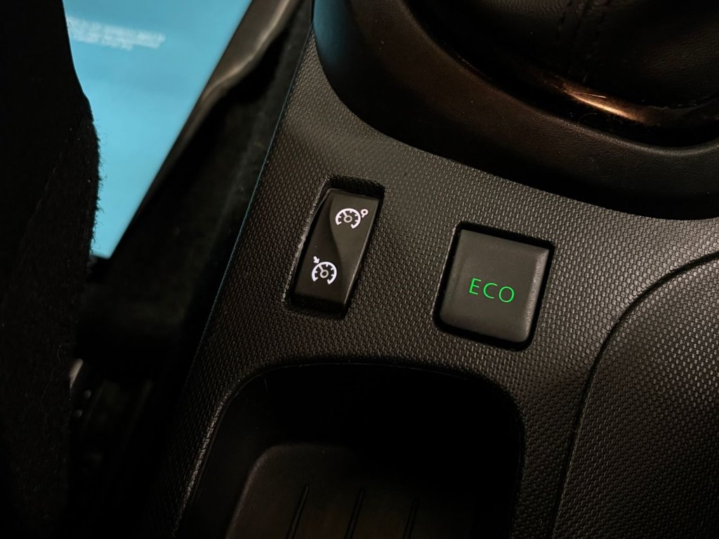 Used Renault Captur 2015 for sale - 77399881: Photo 28