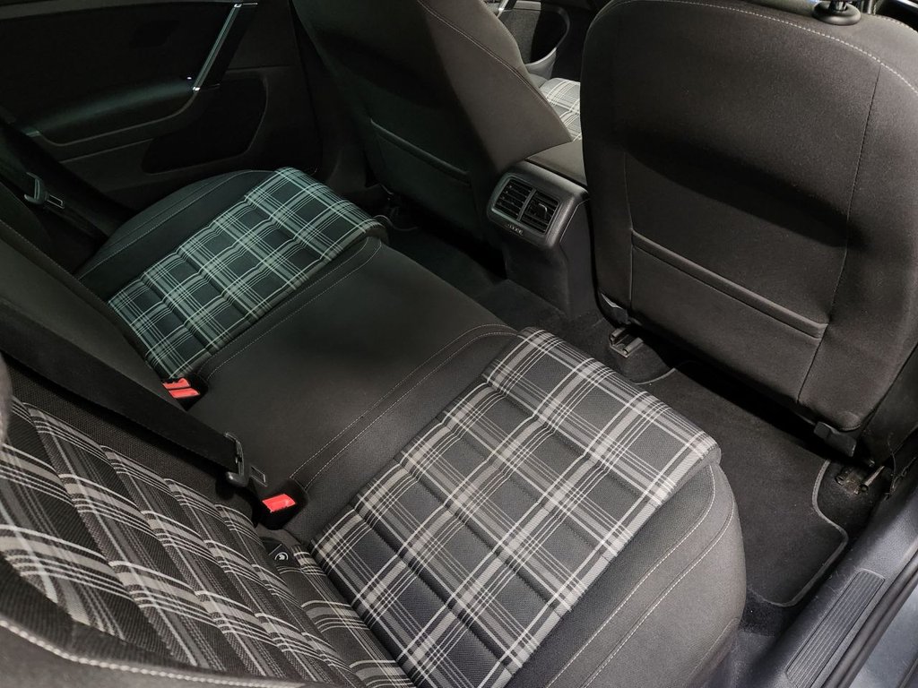 Used Volkswagen Golf 2018 for sale - 76481561: Photo 33