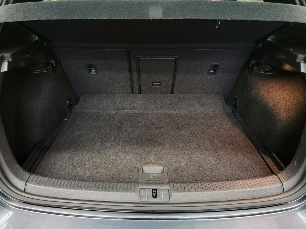 Used Volkswagen Golf 2018 for sale - 76481561: Photo 39