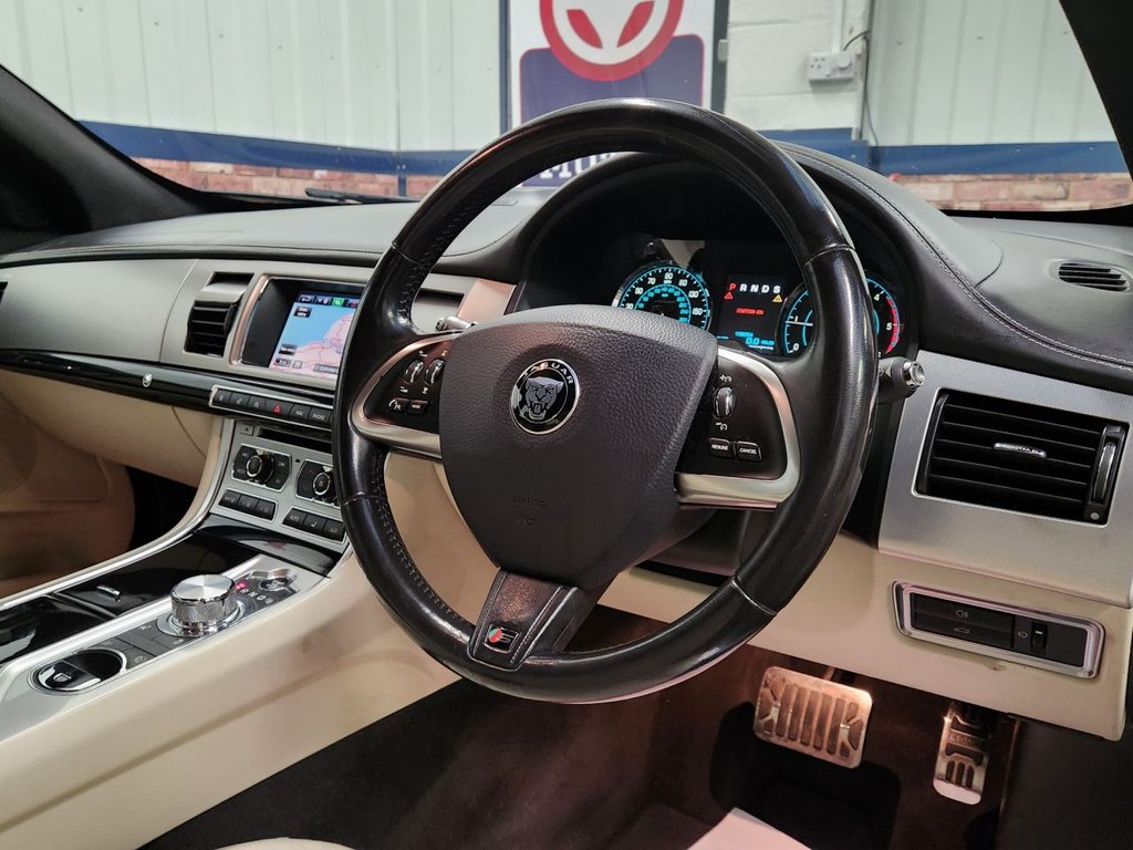 Used Jaguar XF 2015 for sale - 76826505: Photo 18