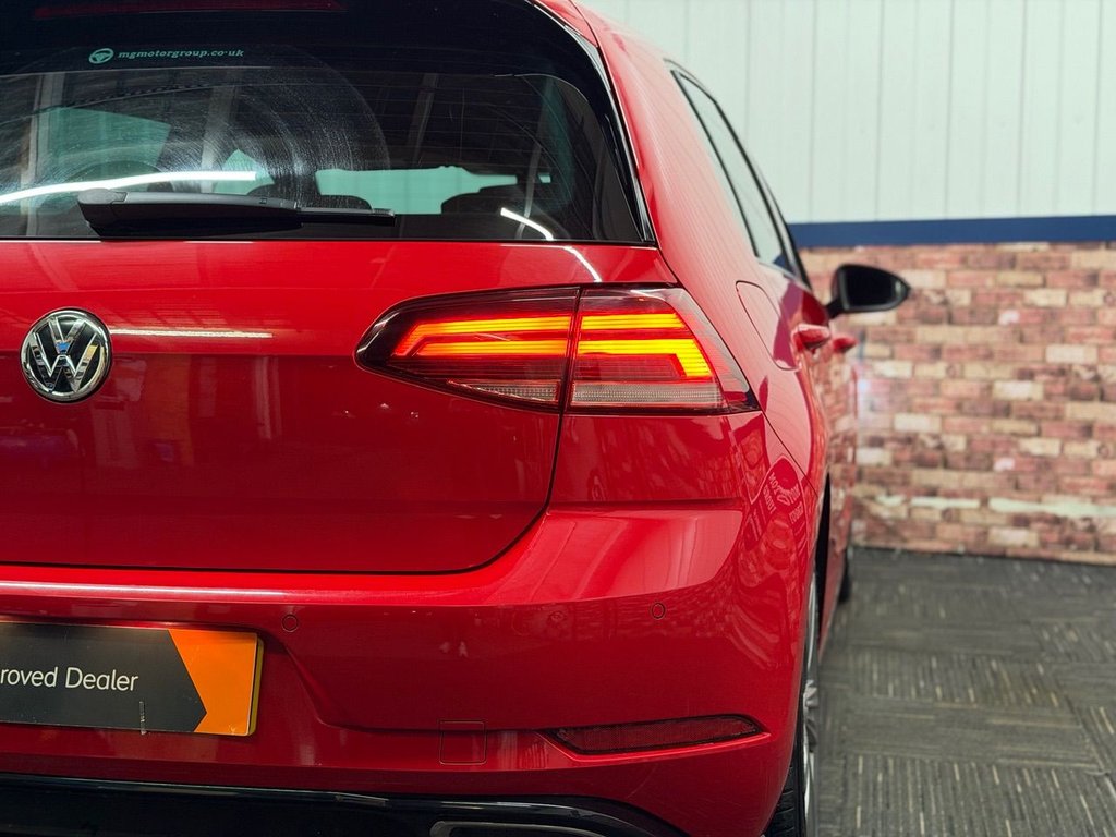 Used Volkswagen Golf 2018 for sale - 76941564: Photo 35