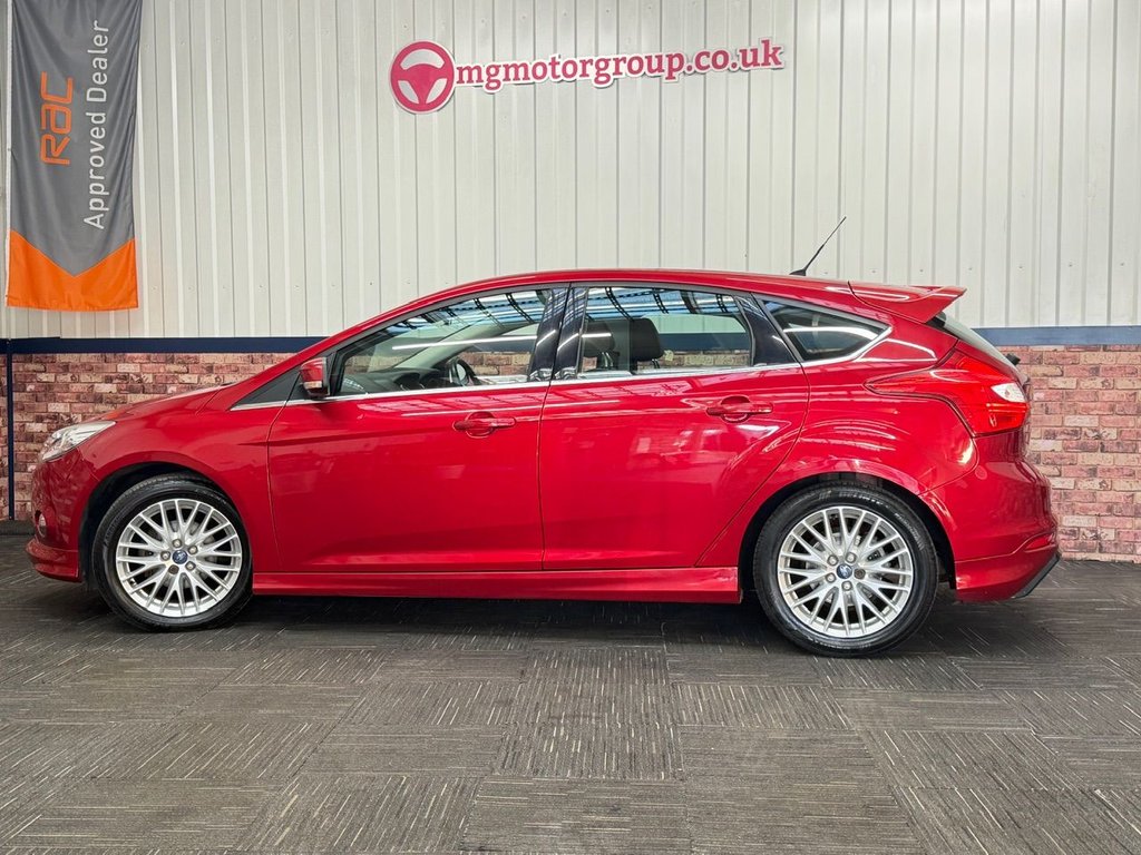 Used Ford Focus 2012 for sale - 76941645: Photo 16
