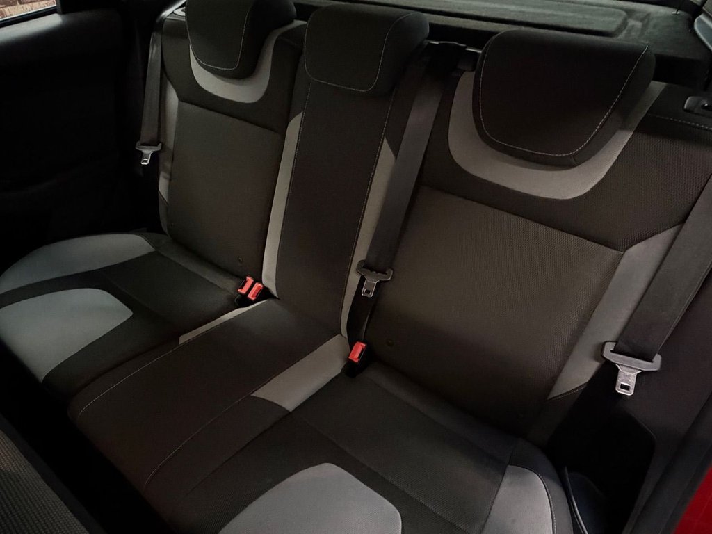 Used Ford Focus 2012 for sale - 76941645: Photo 23