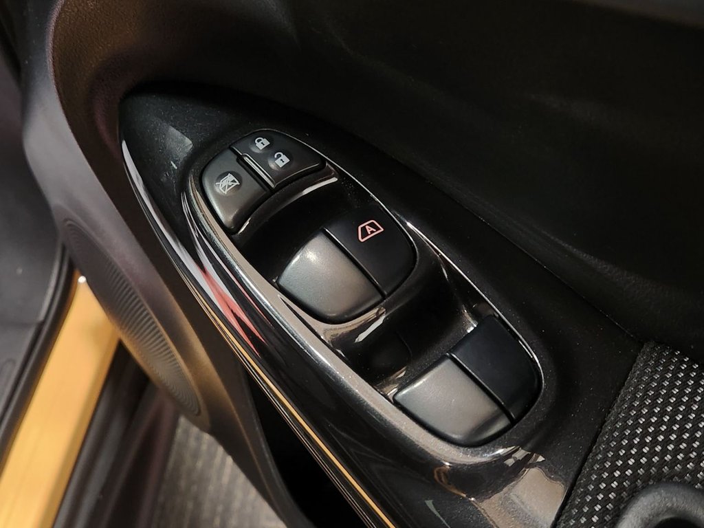 Used Nissan Juke 2014 for sale - 76631955: Photo 25