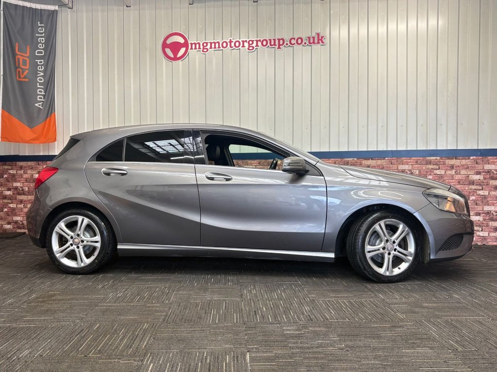 Used Mercedes-Benz A-Class 2015 for sale - 77451757: Photo 3