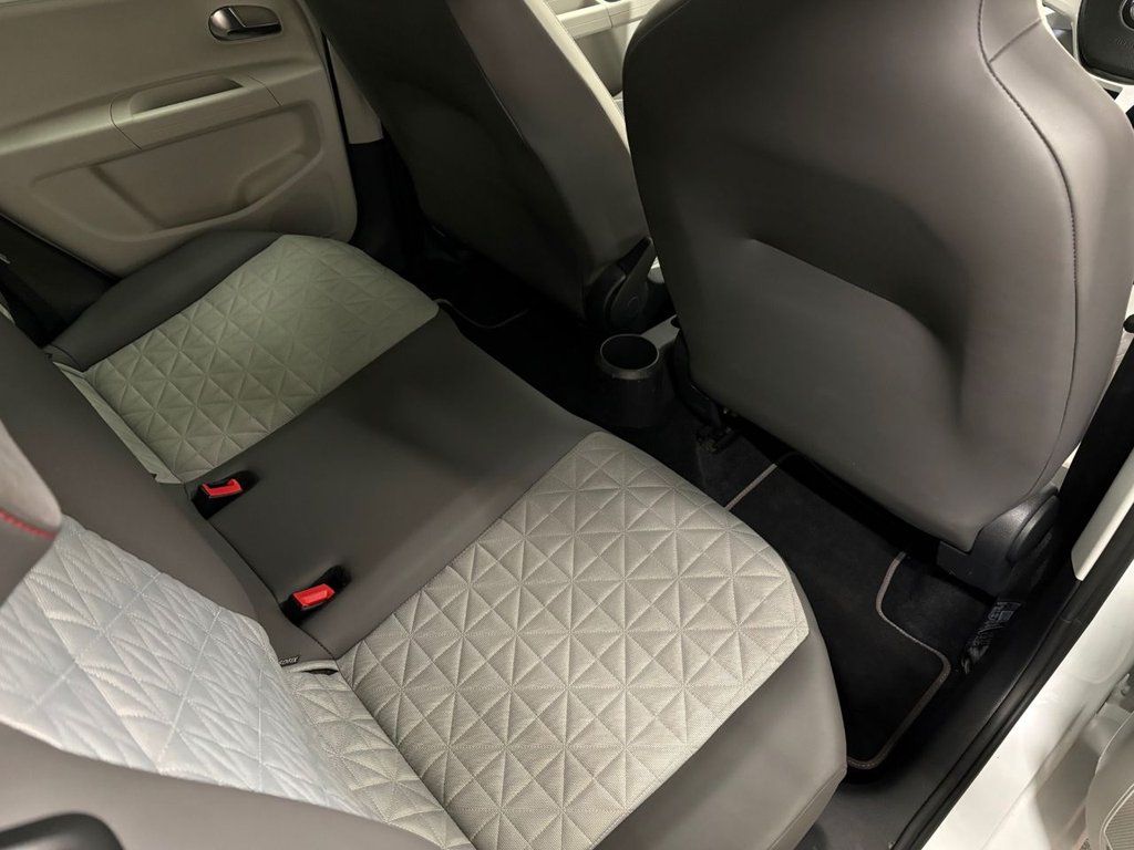 Used Volkswagen up! 2017 for sale - 77211963: Photo 29