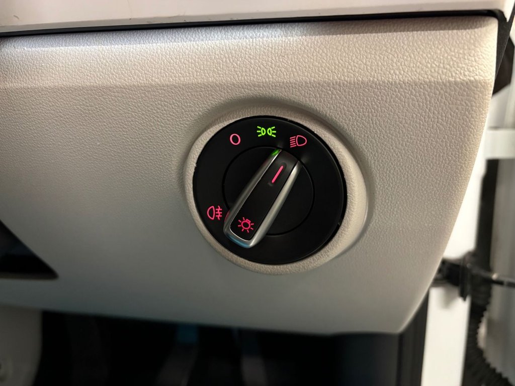 Used Volkswagen up! 2017 for sale - 77211963: Photo 30