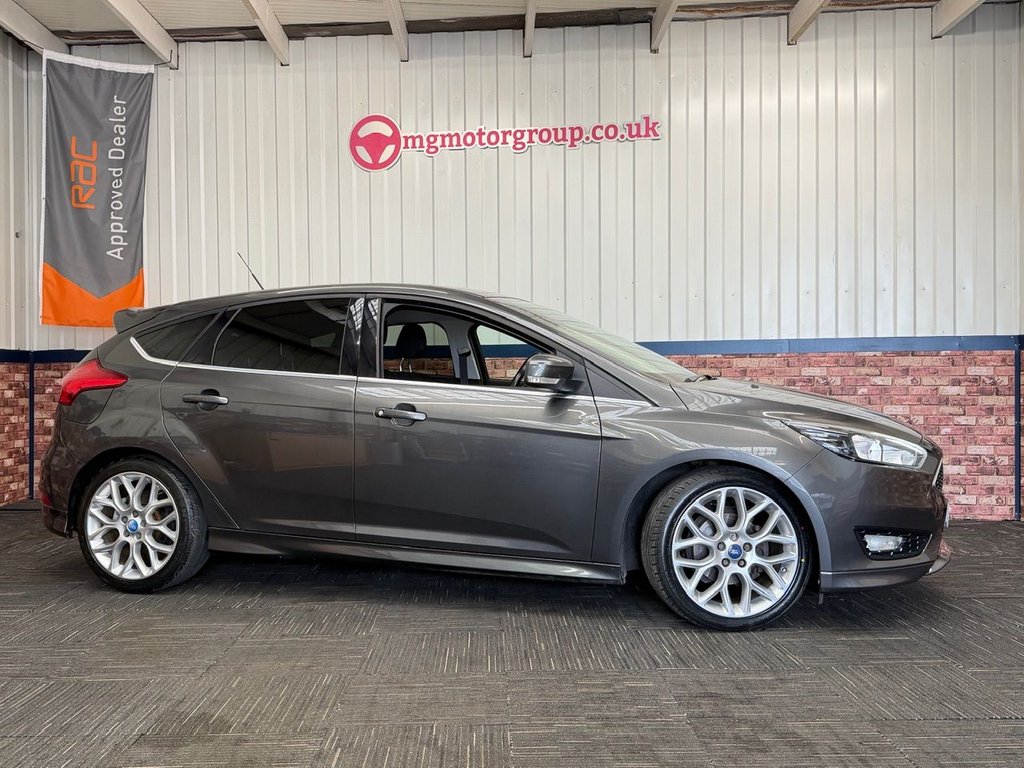 Used Ford Focus 2015 for sale - 78117489: Photo 2