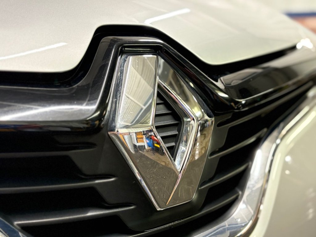 Used Renault Captur 2015 for sale - 77226899: Photo 32