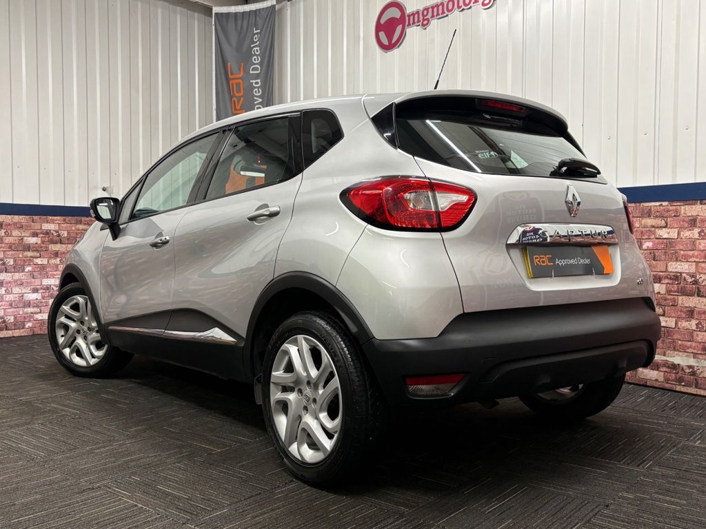 Used Renault Captur 2015 for sale - 77226899: Photo 4