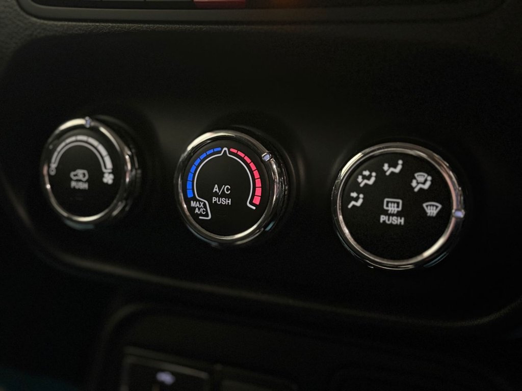 Used Jeep Renegade 2015 for sale - 77082354: Photo 23