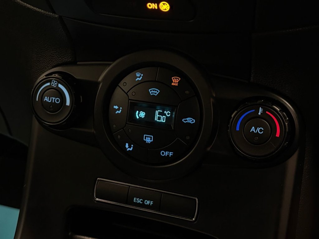 Used Ford Fiesta 2016 for sale - 77879942: Photo 25