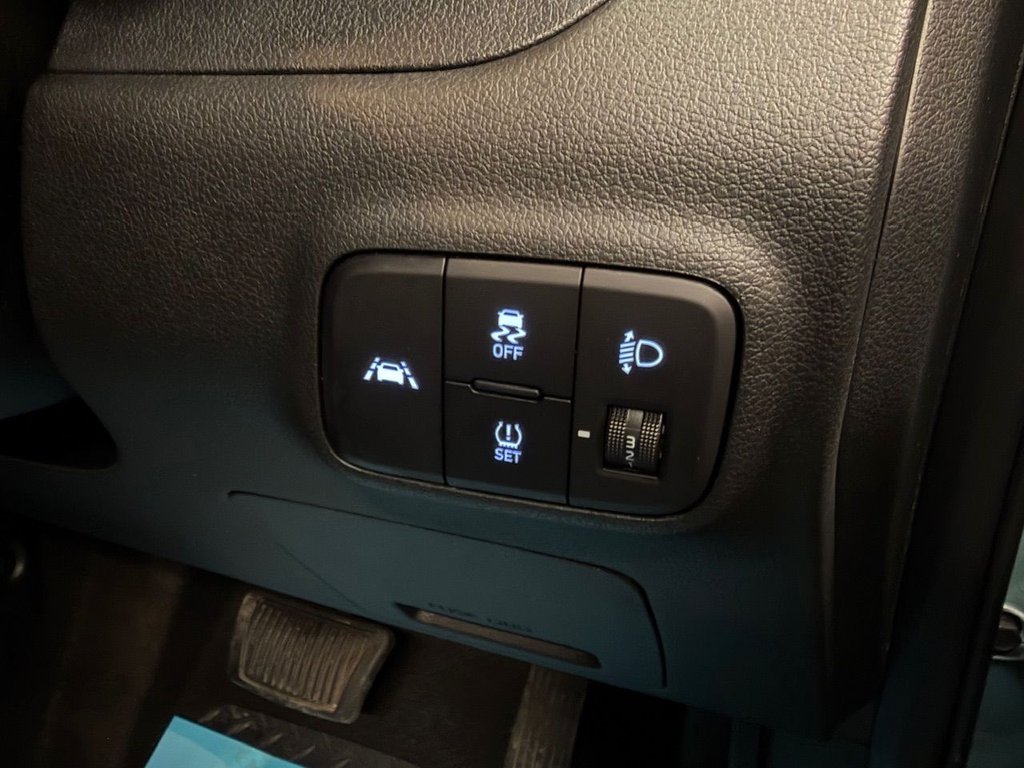 Used Hyundai i10 2023 for sale - 76941566: Photo 34