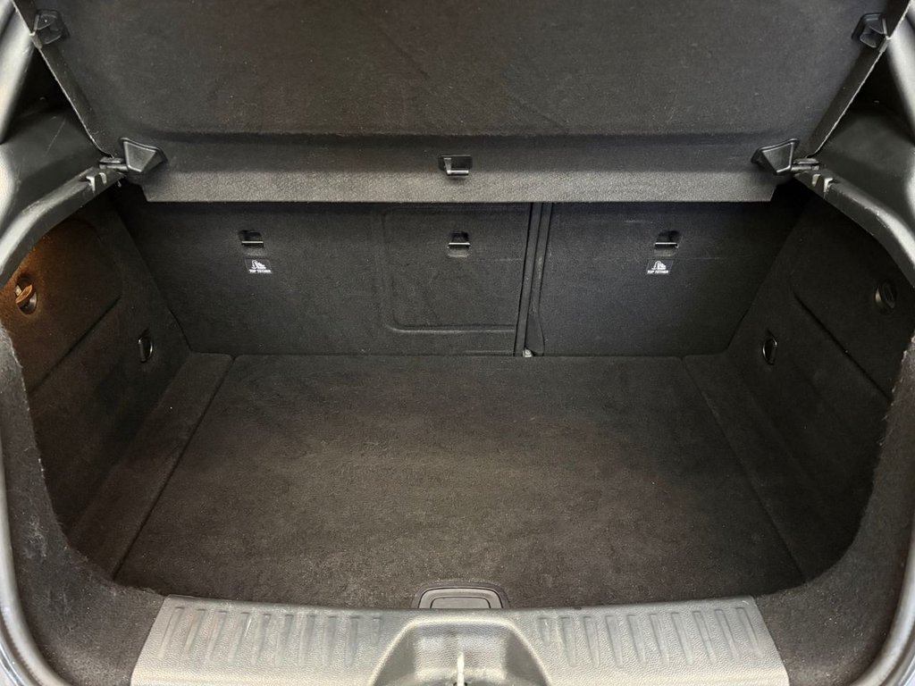 Used Mercedes-Benz A-Class 2015 for sale - 77369477: Photo 43