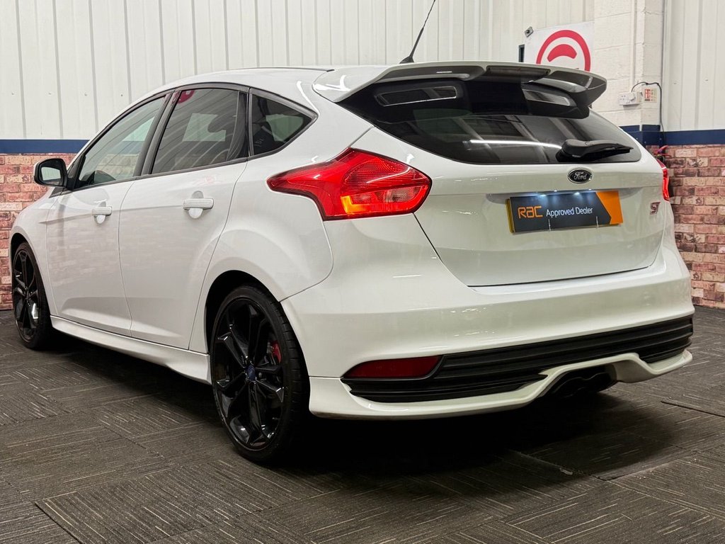 Used Ford Focus 2016 for sale - 76840829: Photo 10