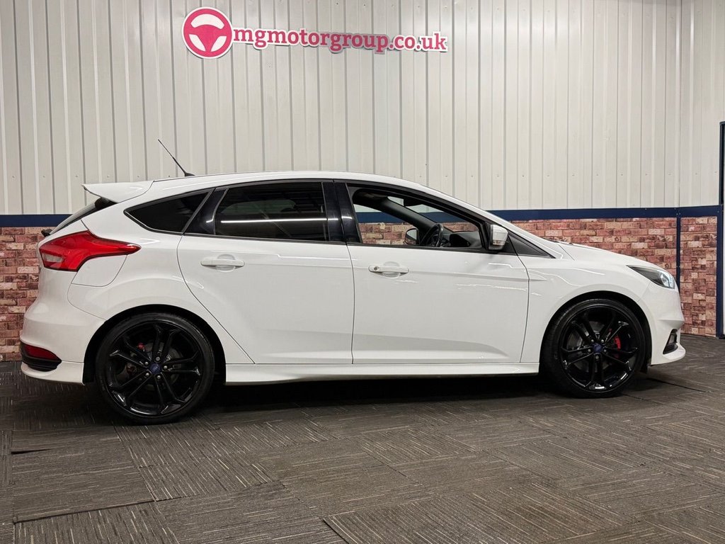 Used Ford Focus 2016 for sale - 76840829: Photo 14