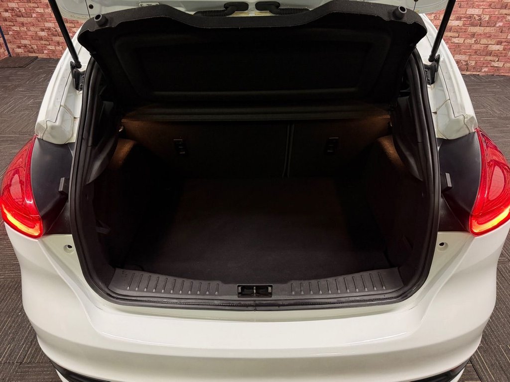 Used Ford Focus 2016 for sale - 76840829: Photo 19