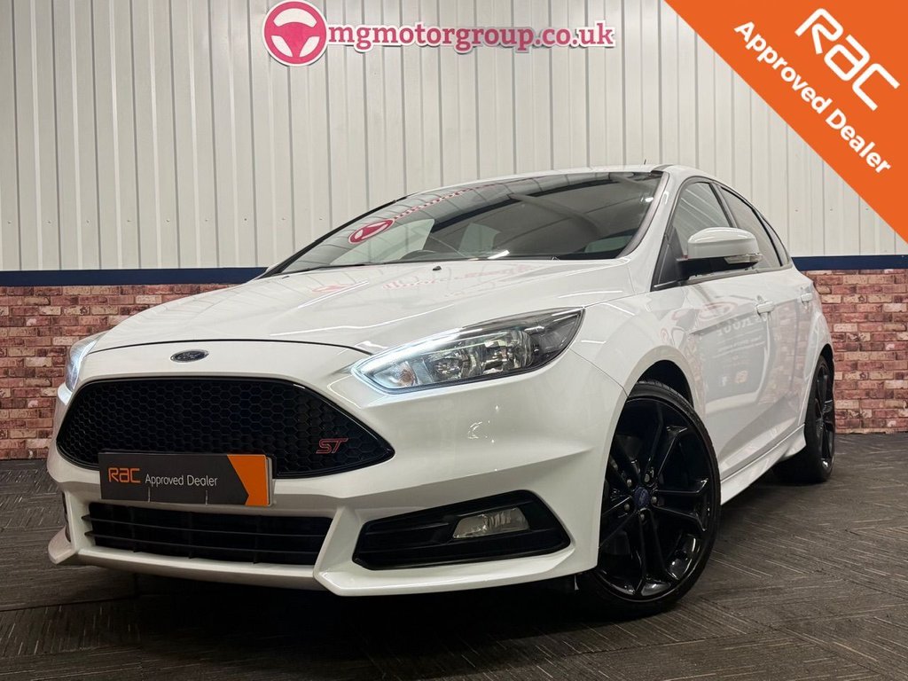 Used Ford Focus 2016 for sale - 76840829: Photo 2