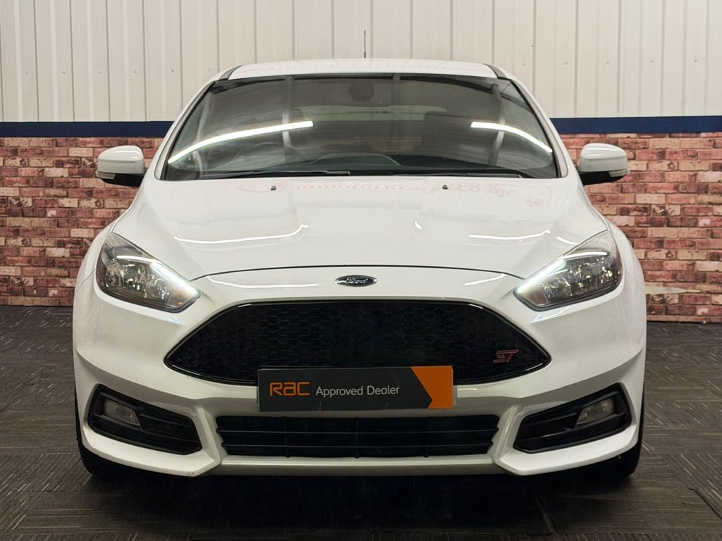 Used Ford Focus 2016 for sale - 76840829: Photo 7