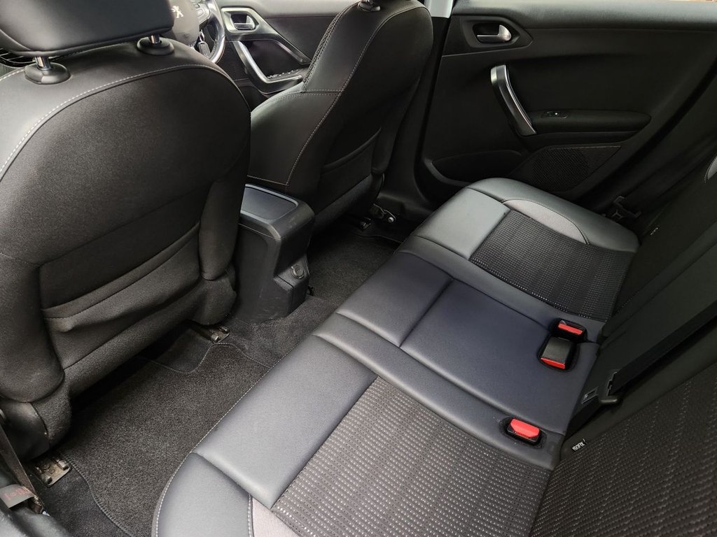 Used Peugeot 2008 2018 for sale - 76481504: Photo 31