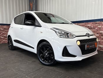 Used Hyundai i10 2018 for sale - 79680345: Photo