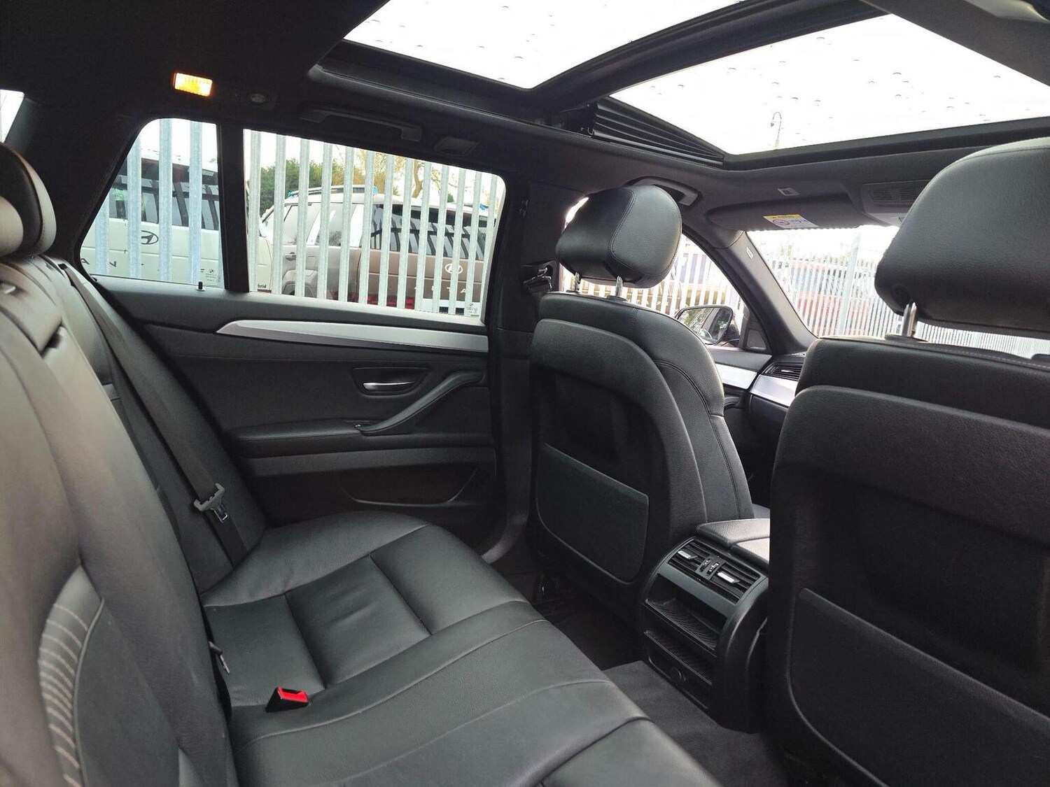 Used BMW 5 Series 2015 for sale - 77501495: Photo 14