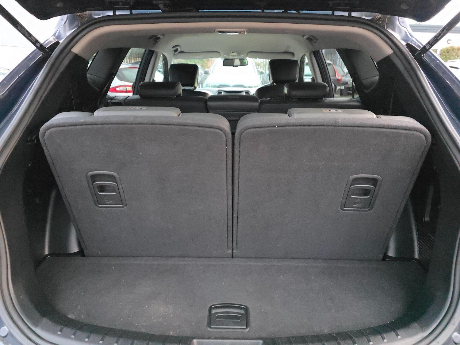 Used Hyundai Santa Fe 2017 for sale - 76974374: Photo 26